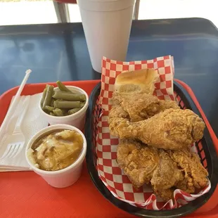 3 piece spicy chicken dinner with a leg, thigh and breast. Mashed potatoes &amp; gravy and green bean sides.