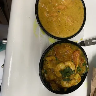 Butter chicken (not too good) shrimp curry (good)