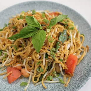 ramen and noodles, food