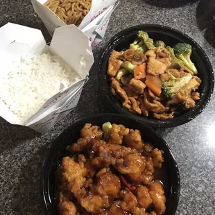 Top: Hunan Chicken with Lo Mein Bottom: General Tsao's Chicken comes w rice
