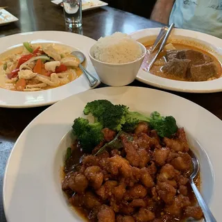 Kaffir Chicken Wok Lunch