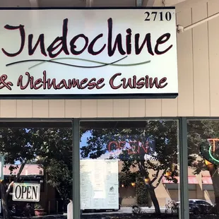 The outside of Indochine!!!