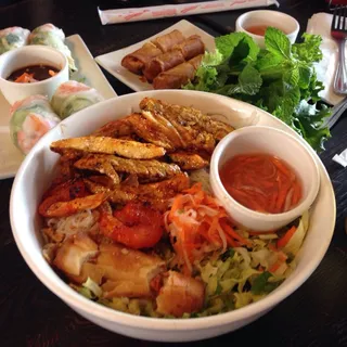 16. Bun Tom Ga Nuong Cold Vermicelli