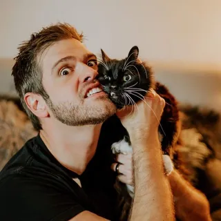 Erik H.
