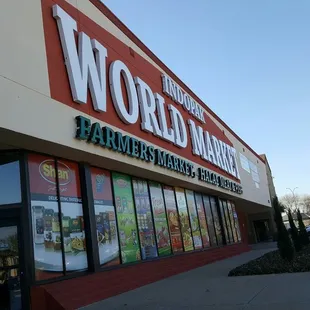 Stopping for dinner groceries on the way home as inspired by my &quot;little brother, &quot; a charming young doctor in Calcutta. :)