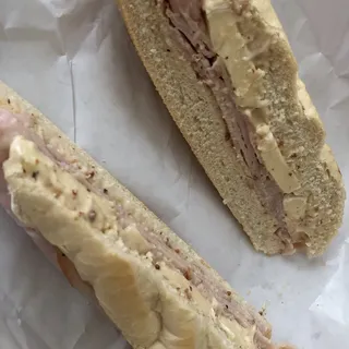 Smoked Turkey and Brie Lunch