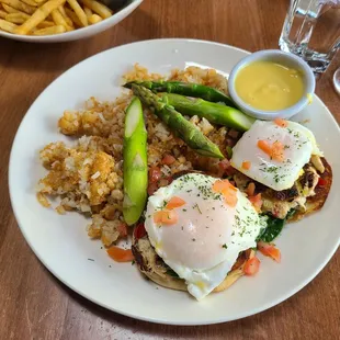 Cwab Benedict. Hollandaise on the side.