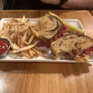 Reuben Sandwich