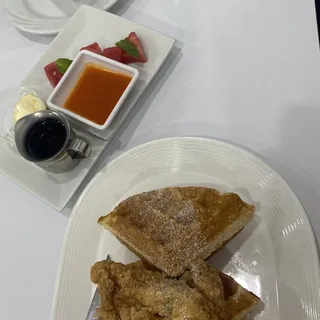 CHICKEN 'N' WAFFLES