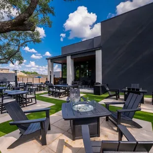 Our pet friendly patio provides the perfect place to enjoy the Texas Hill Country.