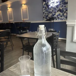 Beautiful, calm, clean atmosphere. Perfect for mid day lunch/study session.