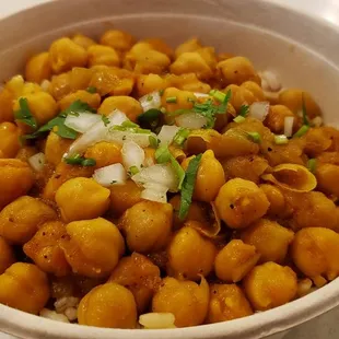 Chana masala ($7.75). The only vegan main dish on the menu. Not heavy or oily, but it's 90% rice and 10% chana masala.