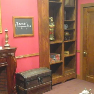 Moriarty's Parlor is our Sherlock Holmes themed escape room.