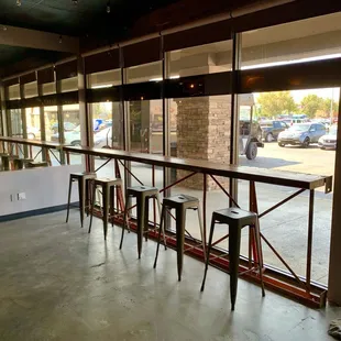 Standing bar