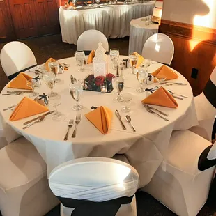 Table set for a wedding reception at River Glen in Fishers