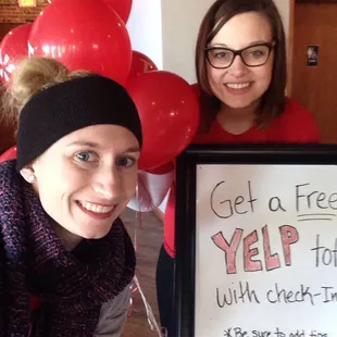 Don't forget to check out your tote! Plenty of artists have given donations. @yelpindy @jobrenneman