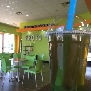 Boba Tea in 5 different flavors. Kiwi, Strawberry, Mango, Passion Fruit &amp; Blueberry