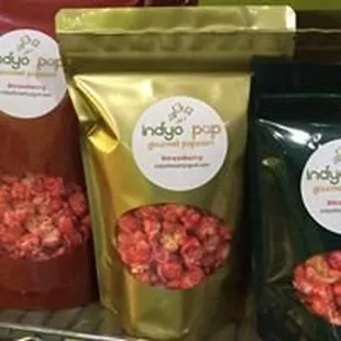 Strawberry Caramel Corn