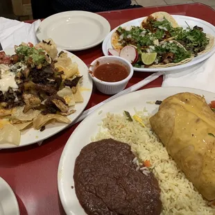 Nachos, chimichanga, tacos