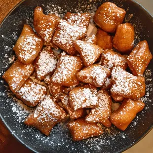 ZEPPOLE PIZZA FRITTE   fried dough rolled in cinnamon, sugar, honey