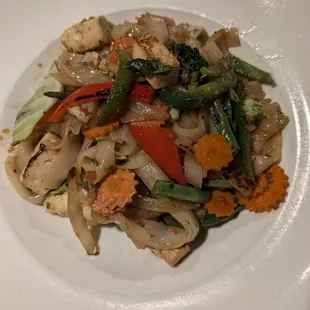 Vegan Drunken Noodles with Tofu (no fish sauce, no oyster sauce)