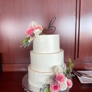 Wedding cake aboard Ovation Yacht!