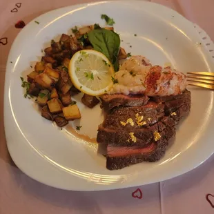 Steak, lobster&amp; potatoes