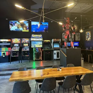 Arcade side with several games