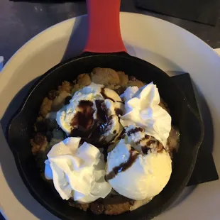 Skillet cookie