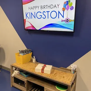 My son&apos;s party room ~