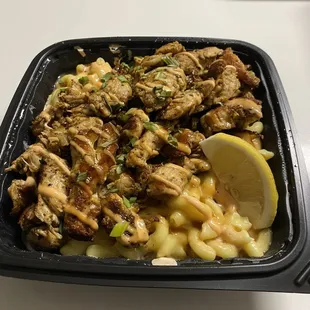 Chicken and Ink Mac Plate To Go