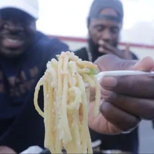 Garlic noodles