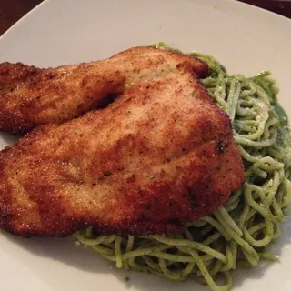 Tallarin Verde con Pollo