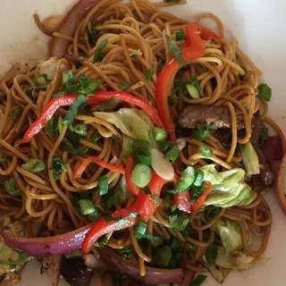 Tallarin Saltado de Carne