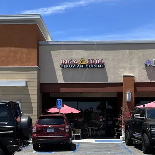 the outside of the restaurant