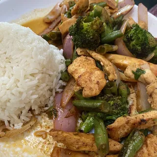 Saltado Vainitas de Pollo