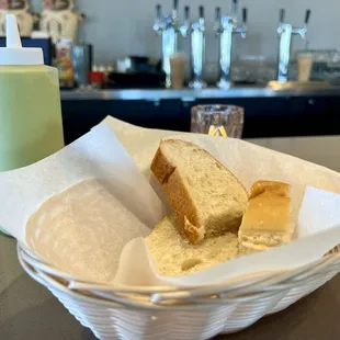 Bread 1/5 which was dry but the green lettuce sauce with peppers was a 5/5 great