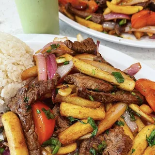 Lomo Saltado