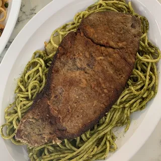 Tallarin Verde Bistec Apanado