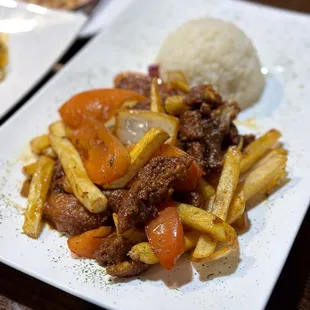 Pescado Saltado