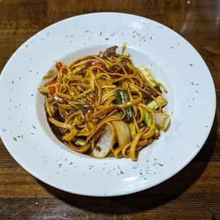 Tallarin Saltado Con Mariscos