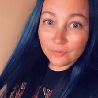 Mia D.