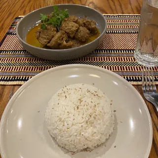 P4. Mandalay Pork Curry