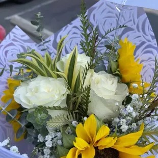 Got this lovely Bouquet for a birthday it's absolutely beautiful and flowers are fresh