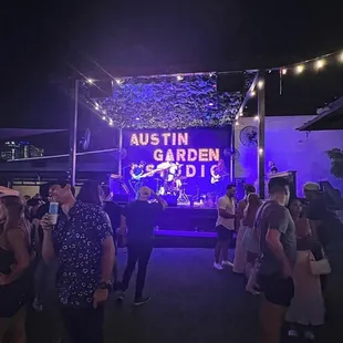 Little live music is good for the soul