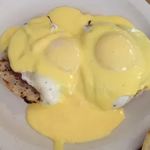 Eggs Benedict