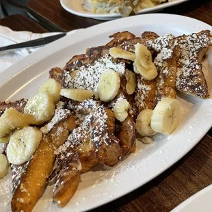 Banana-Walnut French Toast ($7)