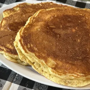 Cinnamon roll pancakes