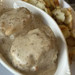 Sausage Gravy and Biscuits