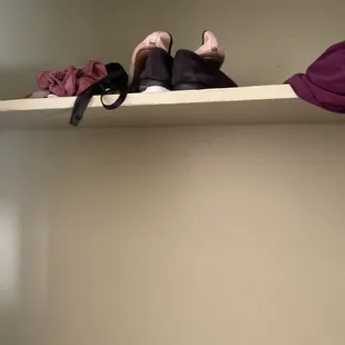 No bar in closet